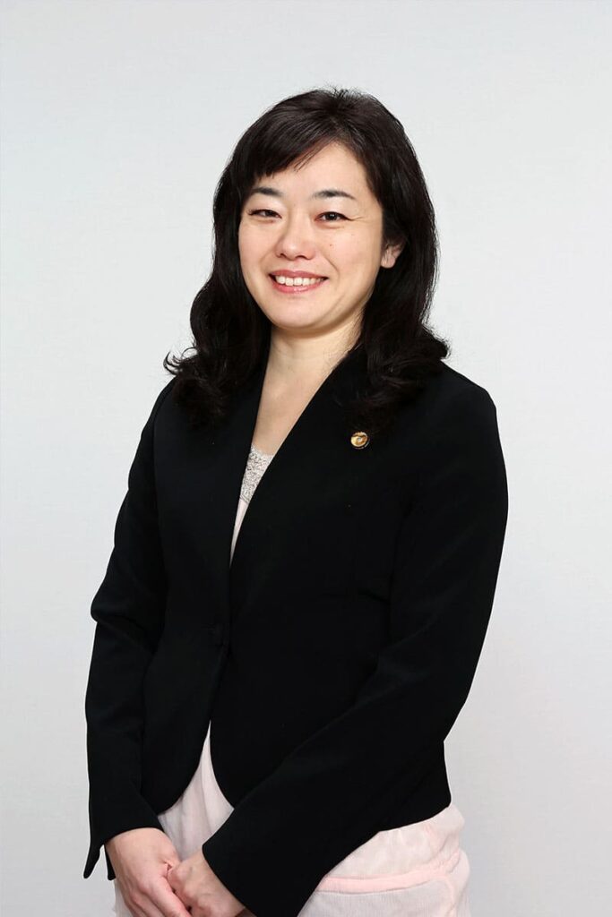 井上 裕美